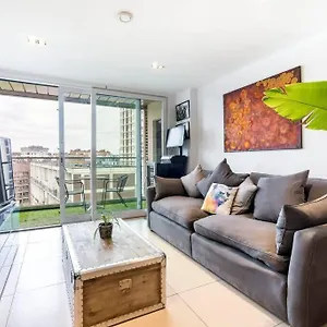 Apartment 1 Bedroom Penthouse Flat In East